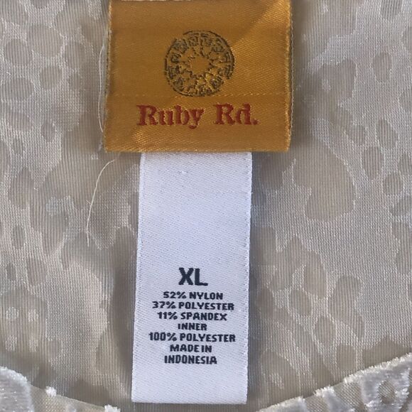 Ruby Rd. Tunic Top 3/4 Bell Sleeve Built In Tank Top XL - Picture 3 of 11